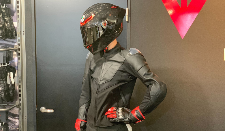 安全性能と機能美を両立したIPERATTIVA LEATHER-TEXジャケットの魅力